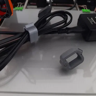 Giá đỡ cáp bản lề