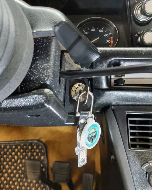 BMW 2002 Cột lái xe thấp hơn - Image 1