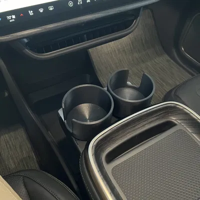 R1S và R1T Hydroflask và Mug Holder cho Rivian