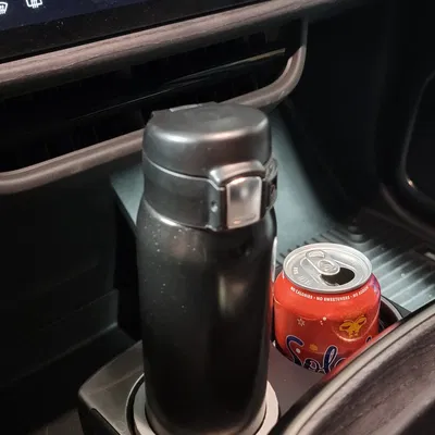 Rivian 20oz Zojirushi Thermos/nhôm có thể giữ