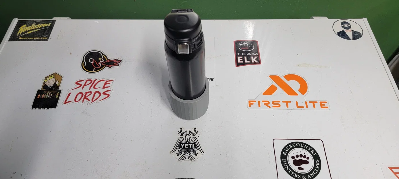 Rivian 20oz Zojirushi Thermos/nhôm có thể giữ - Image 3