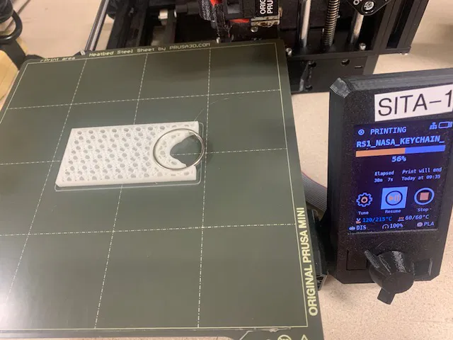 NASA Worm Keychain với Keyring nhúng. - Image 8