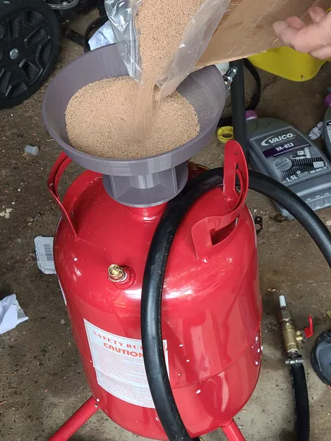 Phễu hạng nặng với ổ cắm ren - Image 1