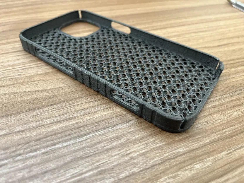iPhone 13 - Gyroid Cover - Image 1
