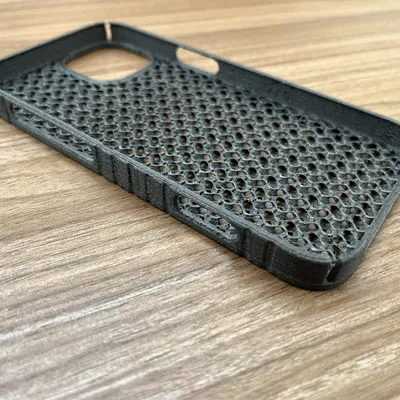 iPhone 13 - Gyroid Cover