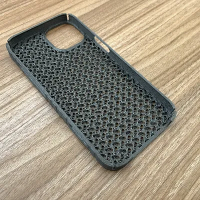 iPhone 13 - Gyroid Cover