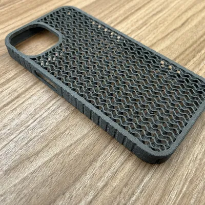 iPhone 13 - Gyroid Cover