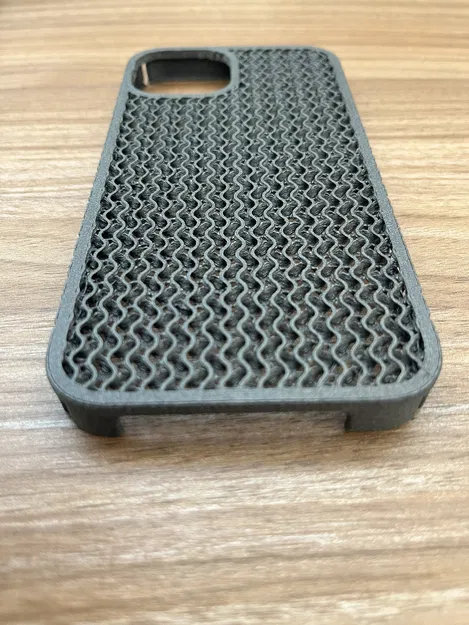 iPhone 13 - Gyroid Cover - Image 4