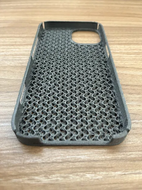 iPhone 13 - Gyroid Cover - Image 5