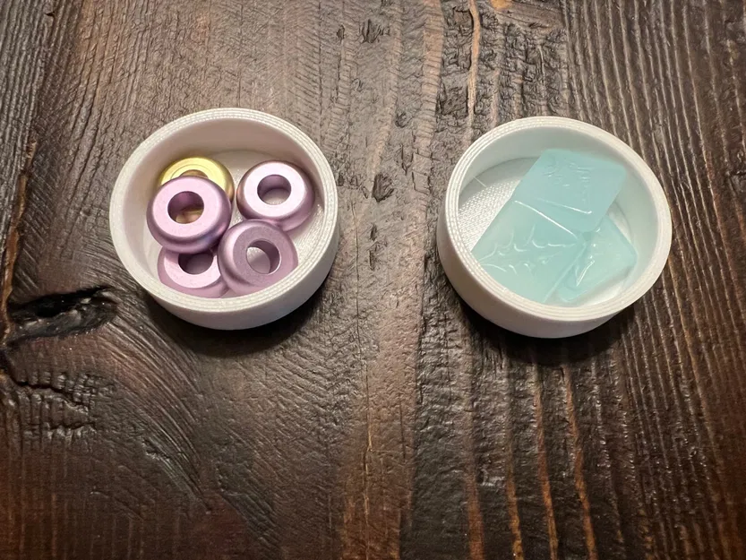 Quá nhiều người tổ chức ngực trove - Image 25