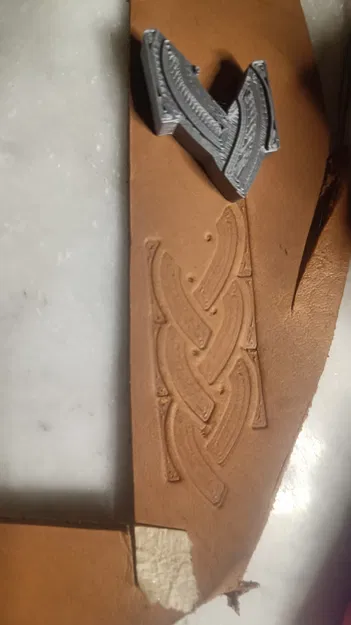 Tem da - bím tóc - Image 1