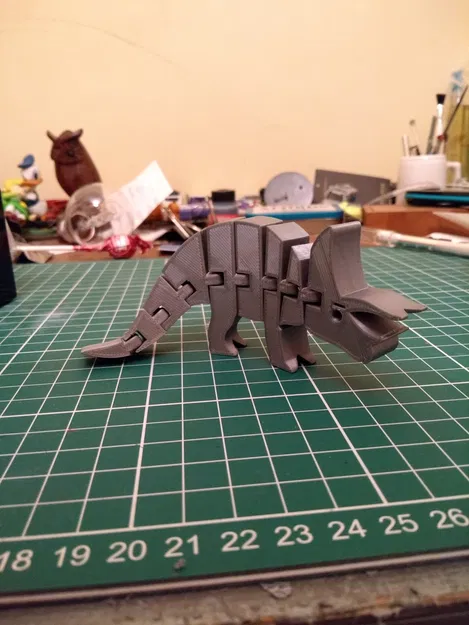 Flexi Triceratops - Image 4