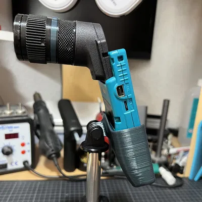 Chủ sở hữu Gameboy Color (GBC) với giá treo GoPro