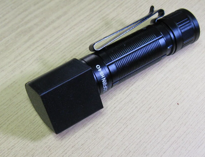 Sofirn HS40 Đèn pin bảo vệ và bộ lọc màu đỏ - Image 1