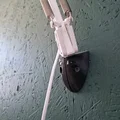 Người giữ đèn tường - Thumbnail 2