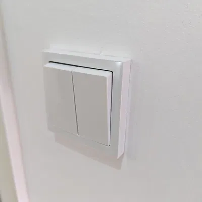 Công tắc tường bìa