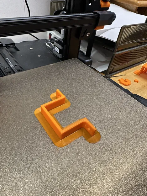 Gắn kết bảo vệ Surge - vít đầu nút hoặc bu -lông - Image 1