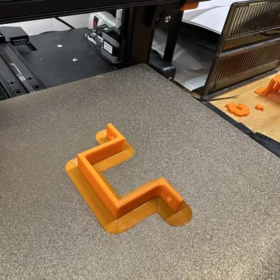 Gắn kết bảo vệ Surge - vít đầu nút hoặc bu -lông