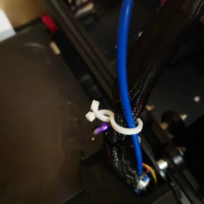 Clip Wire - Lấy cảm hứng từ clip dây thông minh CR -10