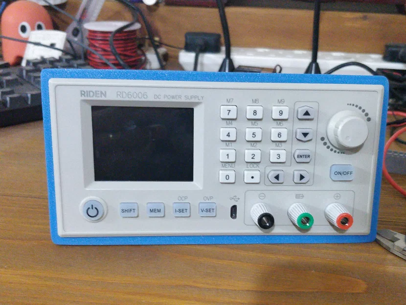Trường hợp Riden RD6006 - Image 2