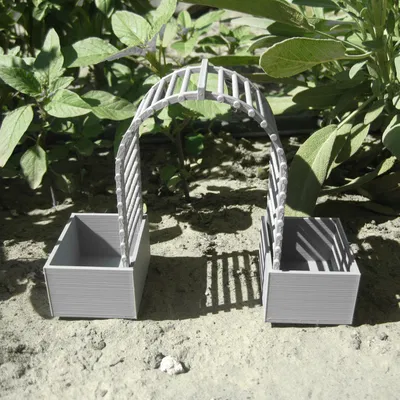 Mini Garden Gate Planter/Vine Ladder