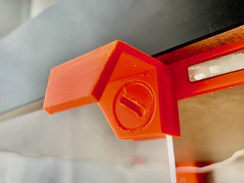 Thiếu bản lề và núm khóa - Image 4