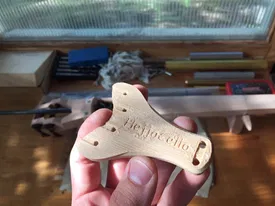 Người giữ chuỗi cello - Image 2