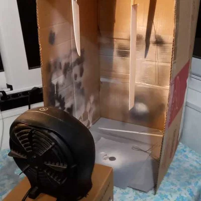 Thuyền buồm điều khiển từ xa Footy Green Hornet với thân tàu 5...