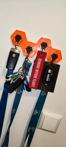 Modern Key Hanger - Keychain Remix - Image 2