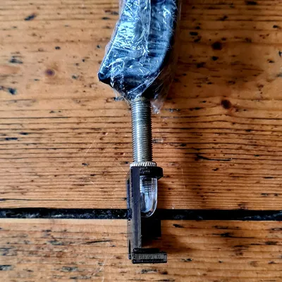 Giá đỡ ruột xe Brompton