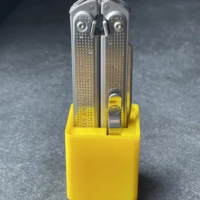 Giá đỡ Gridfinity 1x1 cho Leatherman Free P2 theo chiều dọc