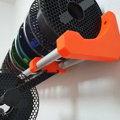 Giá treo tường cho dây filament với giá đỡ cuộn dây