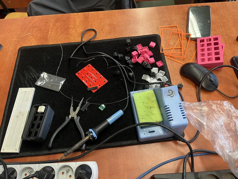 Bảng điều khiển ExtenDeck với phần cứng và keycap Cherry MX - Image 9