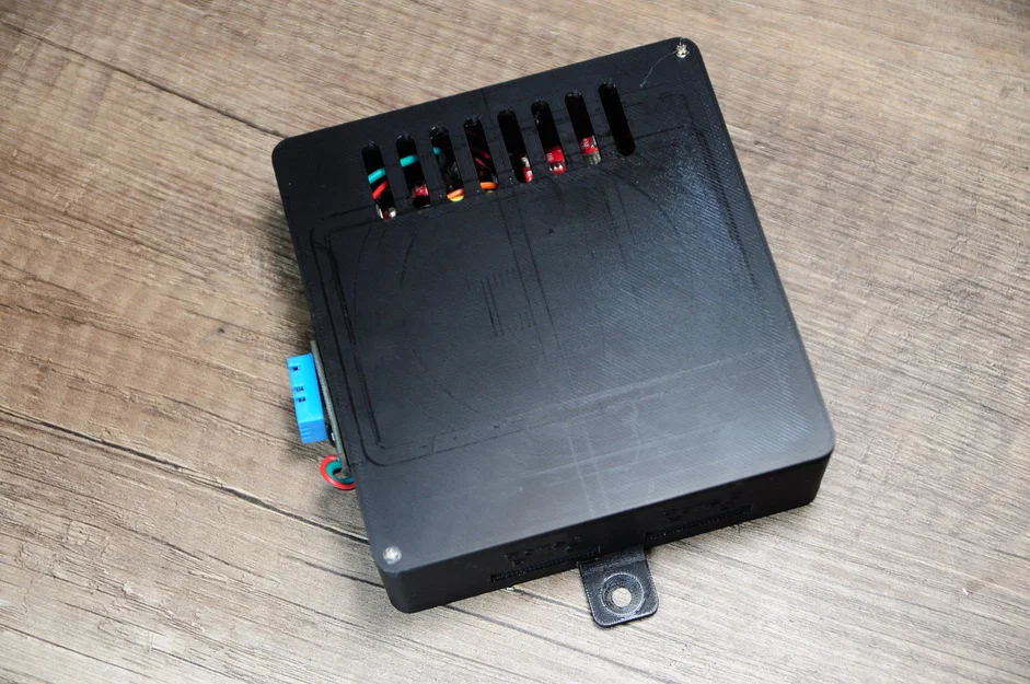 Hộp chứa ESP32-POE cho điều khiển cửa garage trong Home Assistant - Image 11