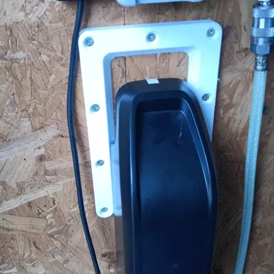 Giá đỡ pin xe đạp điện gắn tường tiện lợi