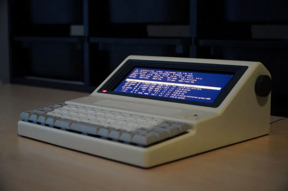 Bảng điều khiển Cyberdeck tùy chỉnh cho Linux - Image 1