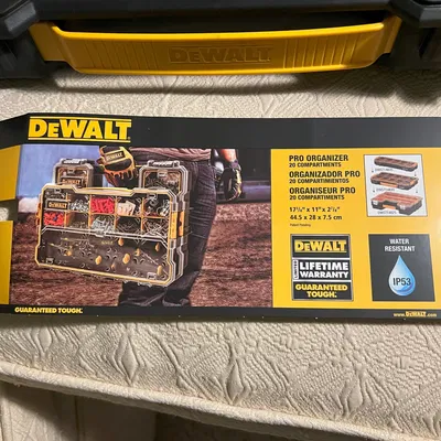 Thùng tổ chức Dewalt Pro Organizer thay thế ngăn chia