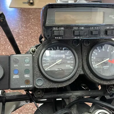 Giá đỡ đồng hồ volt cho Africa Twin XRV 750