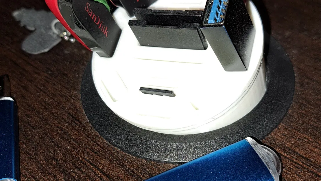 Giá đỡ USB cho bàn làm việc với lỗ tổ chức cáp - Image 3