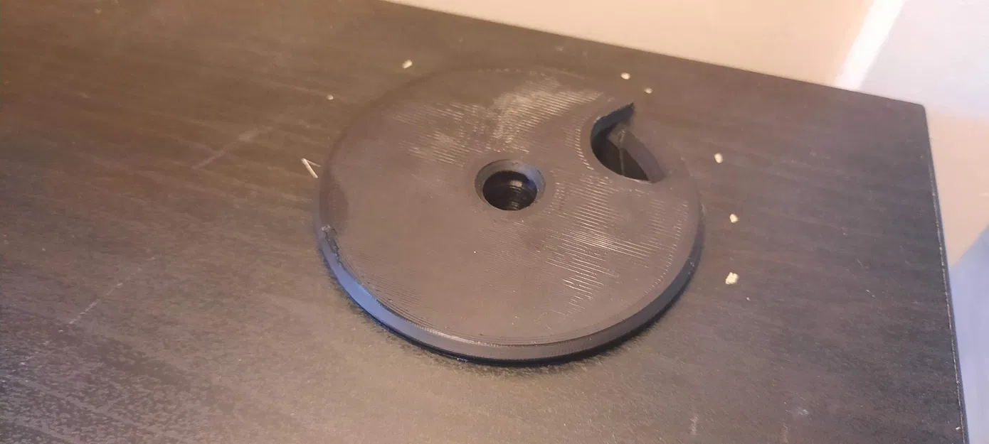 Giá đỡ đèn kiến trúc cho bàn làm việc IKEA MICKE - Image 2