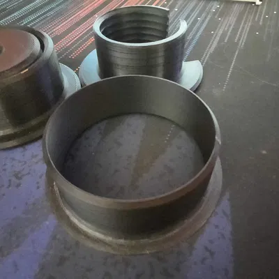 Giá đỡ đèn kiến trúc cho bàn làm việc IKEA MICKE