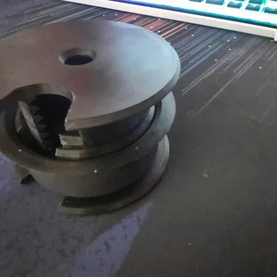 Giá đỡ đèn kiến trúc cho bàn làm việc IKEA MICKE