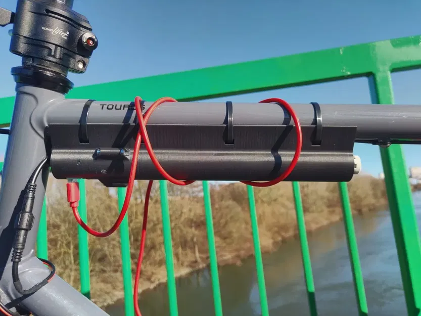 Vỏ chống nước cho forumslader phiên bản 2 - Image 1