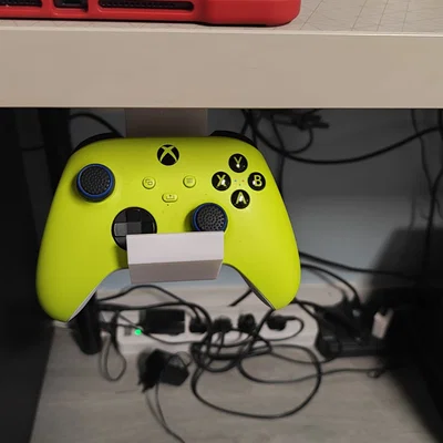 Giá đỡ điều khiển dưới bàn đơn giản và tiện lợi