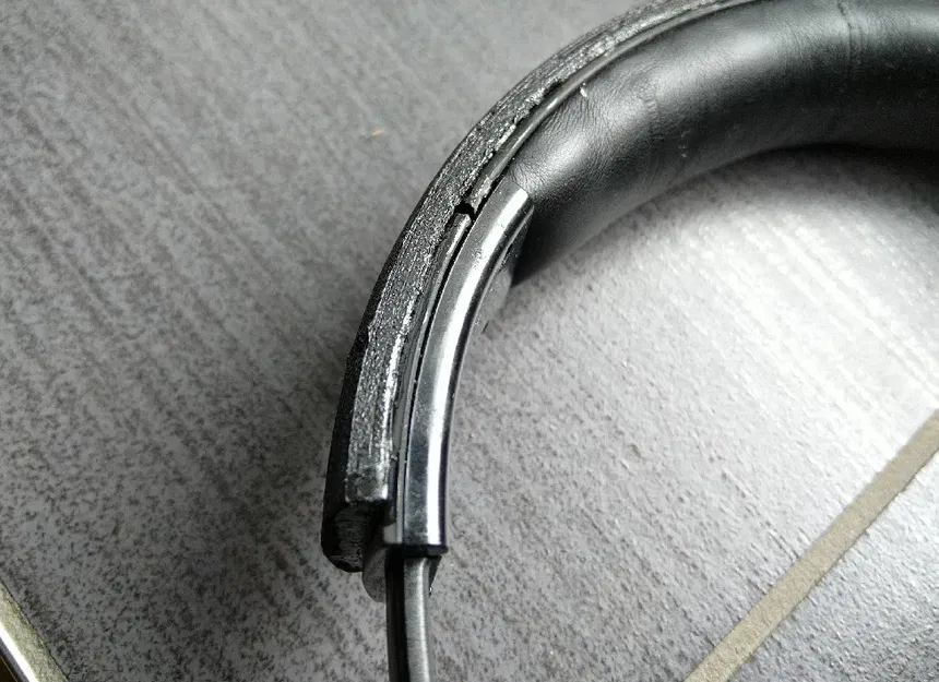 Sửa chữa phần đầu tai nghe Blaupunkt HPB 10 - Image 4