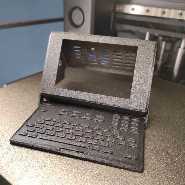 Hộp đựng Cheapad cải tiến của LuckyCo với bàn phím Minitel - Image 2