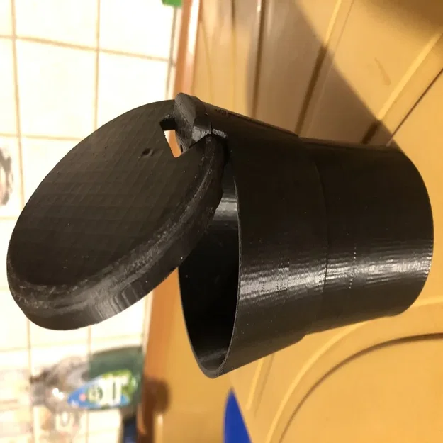 Cốc xe hơi có nắp cho Clio 5 - Image 1