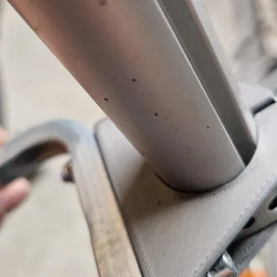 Bộ chuyển đổi để gắn góc vào ống