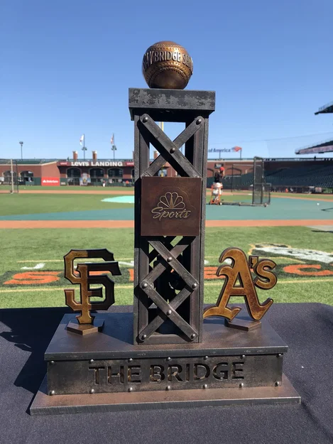 Cúp trận chiến giữa San Francisco Giants và Oakland A's - Image 2