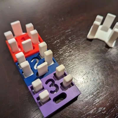 Giá đỡ cho số người chơi trong trò chơi Monopoly